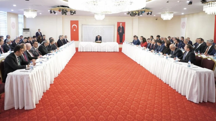 Bakan Tekin, milli eğitim müdürüyle görüştü