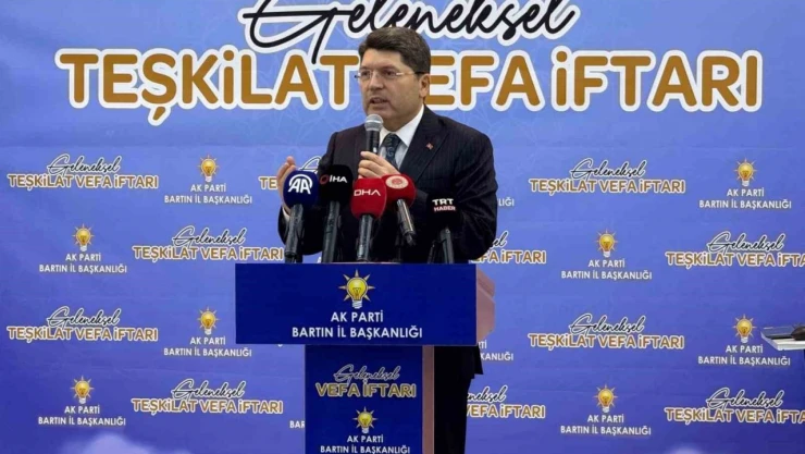 Bakan Tunç'tan Özel'e: 'Bilir Kişi Rapor Geldi, Rapor Karşısında Susuyorsanız O Zaman İkiyüzlüsünüz'