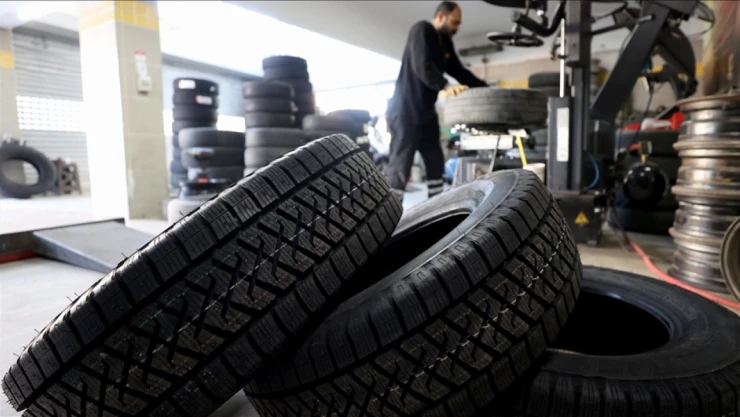 Bakan Uraloğlu'ndan Zorunlu Kış Lastiği Uygulaması Açıklaması
