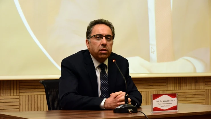 Bakan Yardımcısı Gümen, Öğrenciler ile Söyleşi Yaptı