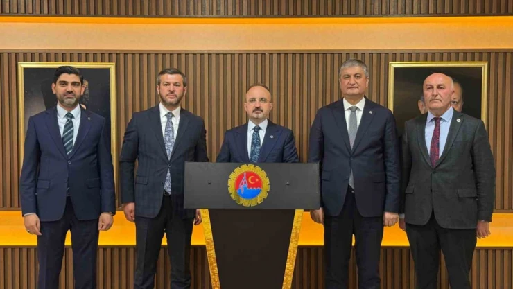 Bakan Yardımcısı Turan'dan Karabük Belediyesi'ne Ziyaret