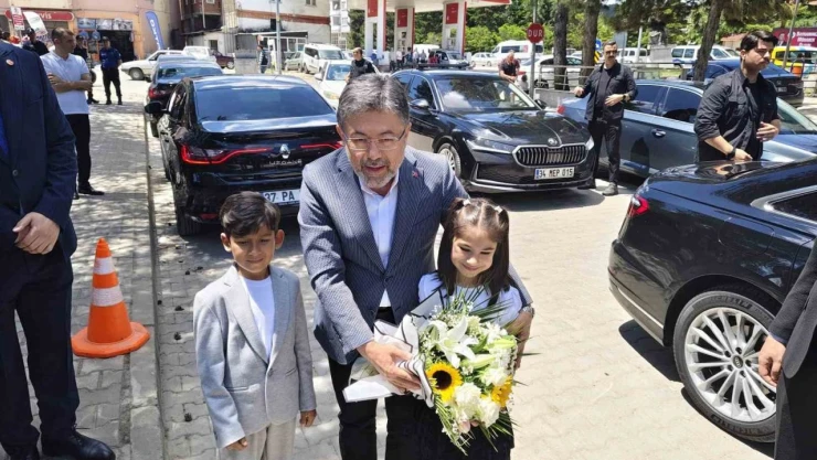 Bakan Yumaklı: 'Türkiye Yüzyılını inşa Etmek Zorundayız'