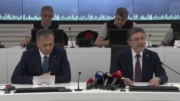 Bakan Yumaklı: '25 Bin Orman İşçimizle Yangınlara Hazırız'