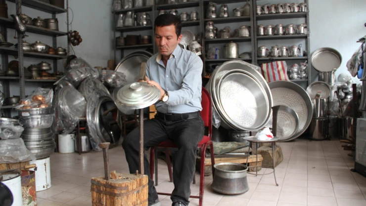 Bakır Ustasının Mesleğini Oğlu Yaşatıyor