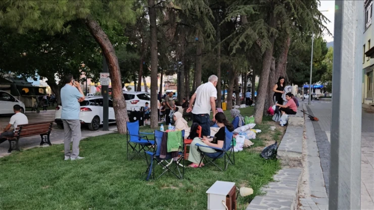 Balıkesir'de 4 Büyüklüğünde Deprem