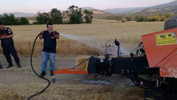 Balya Makinesi Yangın Çıkarttı: Yangın Tüpü Faciayı Önledi