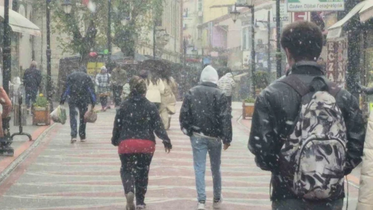 Bartın'da Dolu Yağışı Etkili Oldu