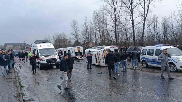 Komşuda Feci Kaza: 1 Ölü, 15 Yaralı