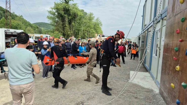 Bartın'daki Tatbikat Gerçeğini Aratmadı