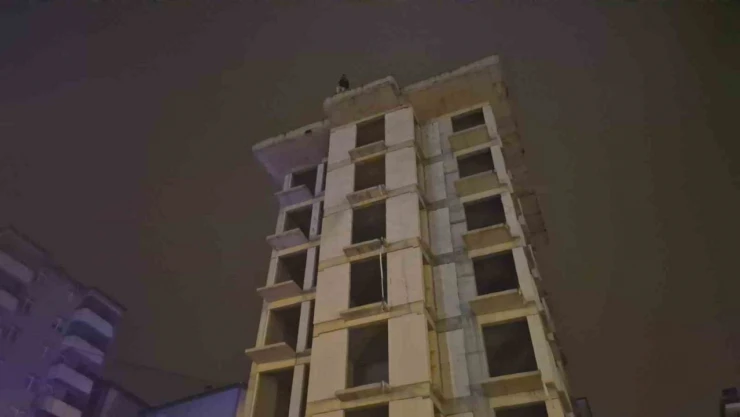 İntihar Girişiminde Bulundu