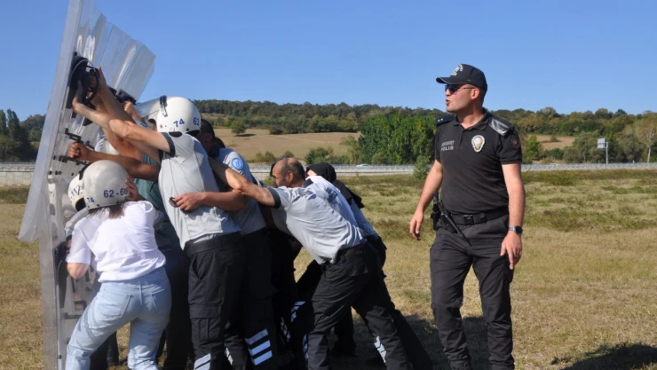 Bartın Üniversitesi güvenlik görevlilerine zorlu eğitim