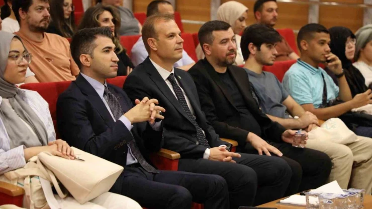 BARÜ'de Türkçe Yaz Okulu Başladı