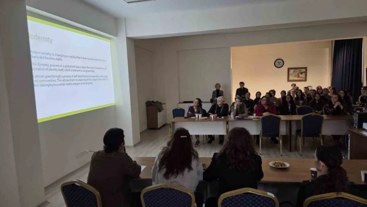 BARÜ'de O Panel Düzenlendi