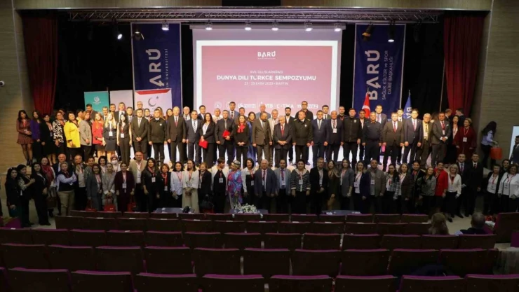 '17. Uluslararası Dünya Dili Türkçe Sempozyumu' Başladı