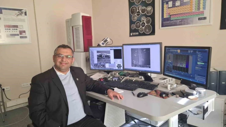 BARÜ'nün Akıllı Tekstil Projesi Uluslararası İş Birliğiyle Yürütülecek