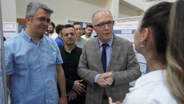 BARÜ öğrencileri çalışmalarını sergiledi