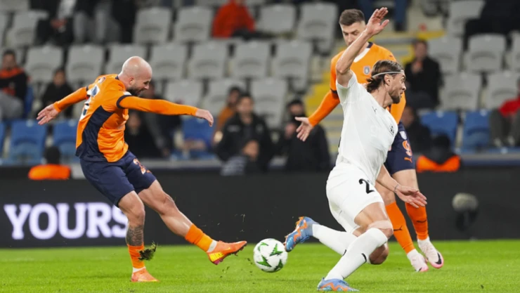 Başakşehir Son Dakika Golüyle Galibiyeti Kaçırdı