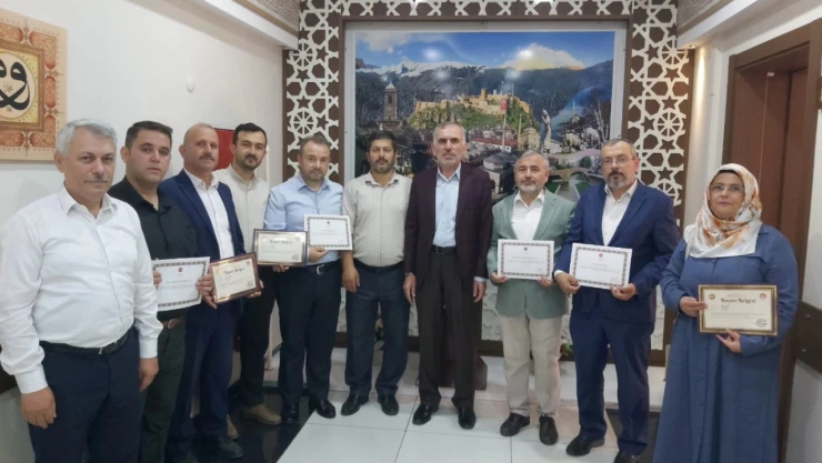 Başarılı Personel Ödüllendirildi