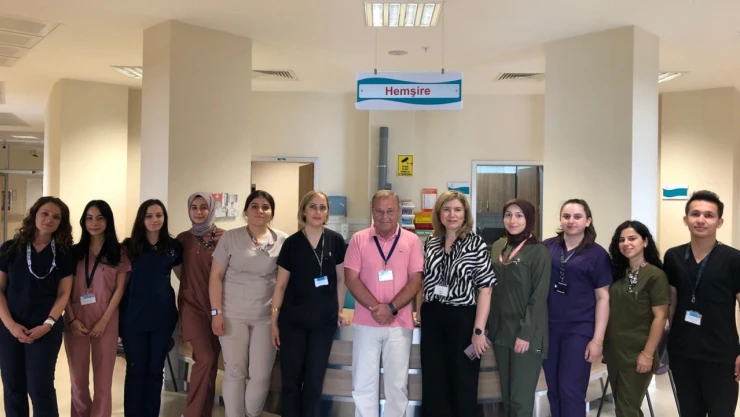 Başhekimden Hemşirelere Ziyaret