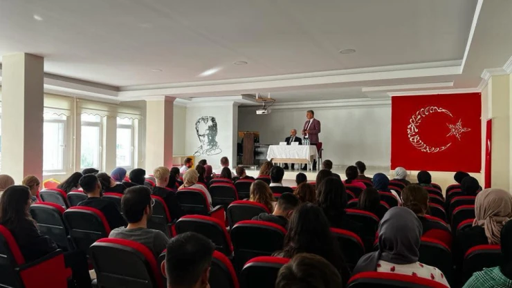 Başkan Demir öğrencilerle buluştu