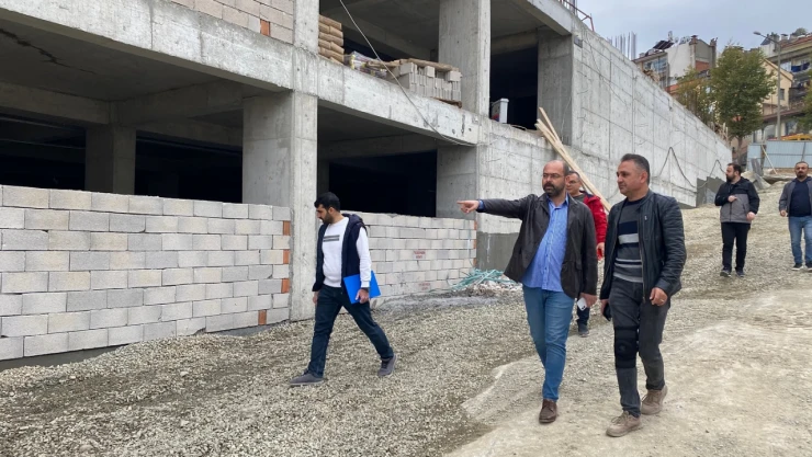 Başkan Kavaklıgil Çok Katlı Otopark İnşaatını İnceledi