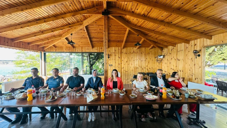 Başkan Oyar, Kaymakam Ünal'ın Veda Yemeğine Katıldı