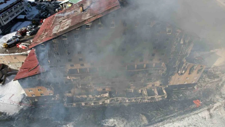 Başkan Özcan, Otel Yangınındaki Son Durumu Aktardı