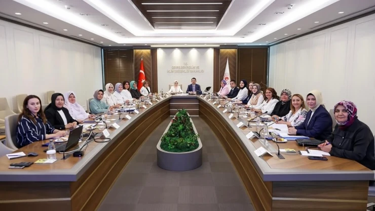 Başkan Seda Oyar, Ankara'da Bakanlarla Bir Araya Geldi