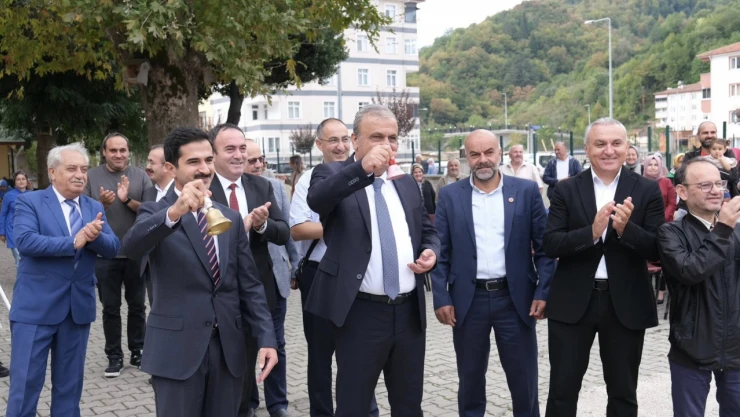 Başkan Yanık, Kutlama Programına Katıldı