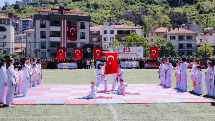 Bayram, Büyük Bir Coşkuyla Kutlandı