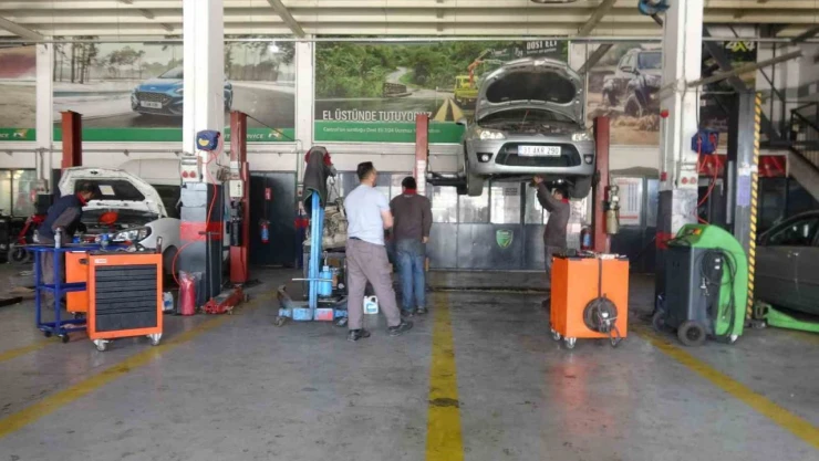 Bayram Öncesi Oto Sanayilerde Yoğunluk