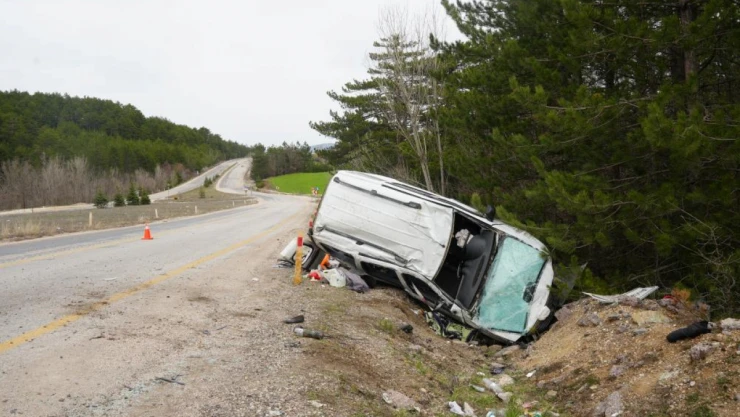 Bayram Tatiline Giderken Kaza Yaptılar
