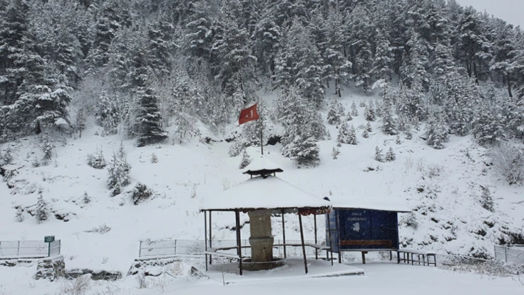 Bazı İllerde Kar Yağışı Etkili Oluyor