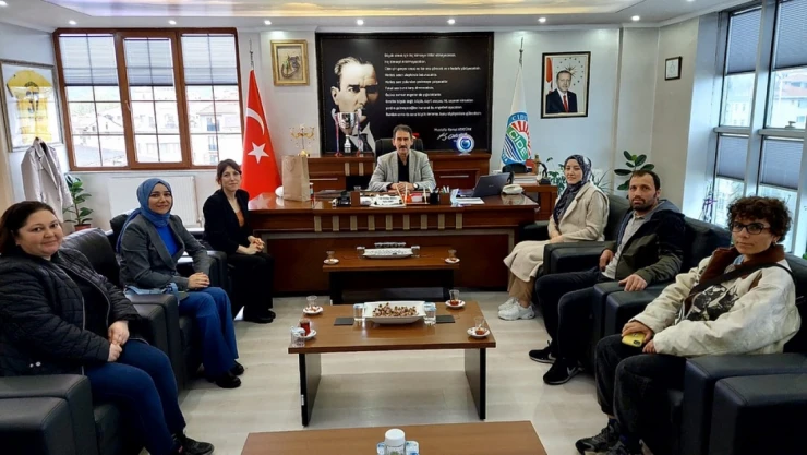 Belediye Başkanı Demir, Misafirlerini Ağırladı