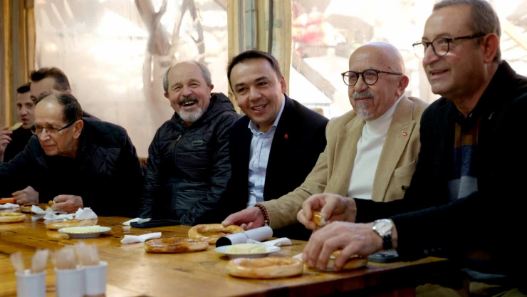 Belediye Başkanı Hasan Baltacı, Esnaflarla Bir Araya Geldi