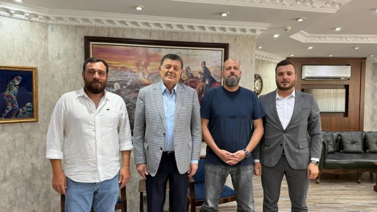 Belediye Başkanı Yalçınkaya'yı Ziyaret Ettiler