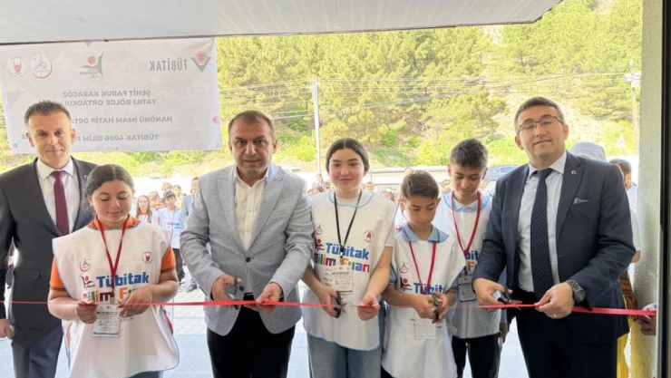 Belediye Başkanı Yamalı, Bilim Fuarı'na Katıldı