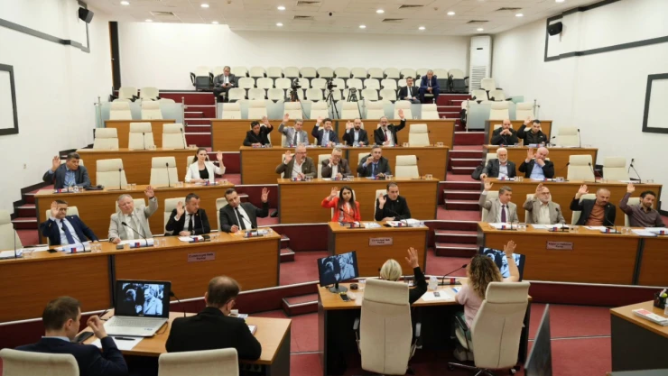 Belediye Meclisi'nde Rapor Tartışması