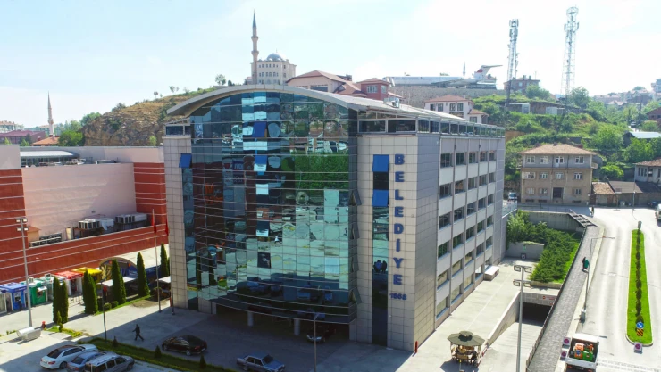 Belediyeden maaşlara bir zam daha