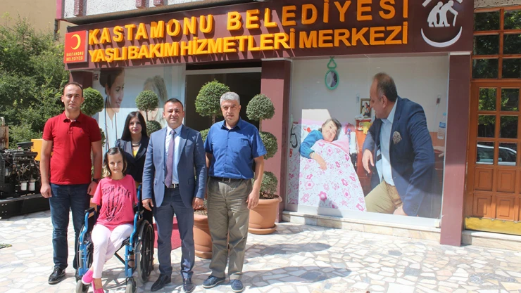 Belediyeden yaşlılara dört dörtlük hizmet