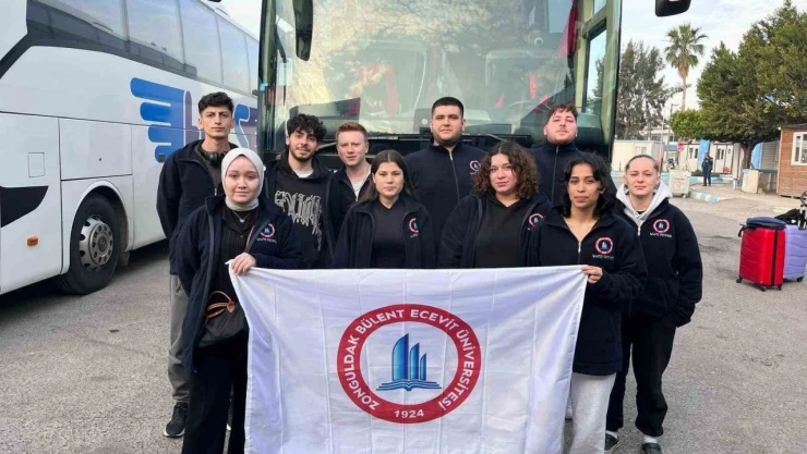 Öğrenciler Gönül Sofrası Kurdu