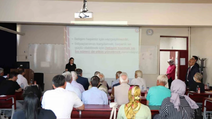 BEUN'da '60+ Tazelenme Üniversitesi' İlk Dersle Hayata Geçti