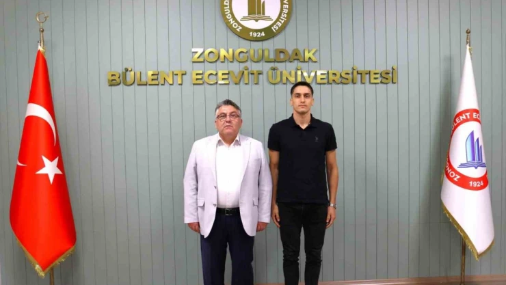 Doğukan Kilcioğlu'dan Rektör Özölçer'e Veda Ziyareti