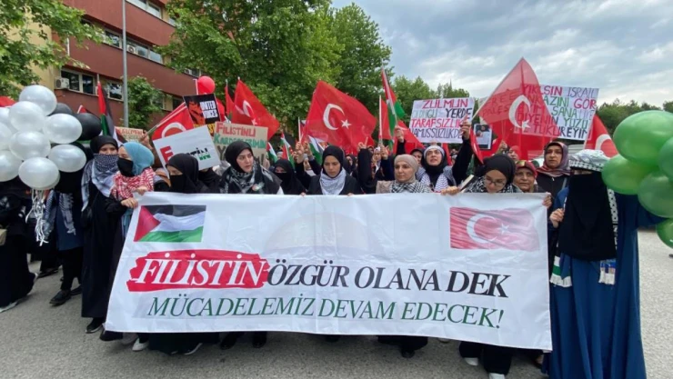 Binlerce Kişi Filistin'e Destek İçin Yürüdü