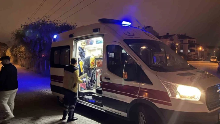 18 Yaşından Küçük Gençler Arasında Bıçaklı Kavga: 2 Yaralı