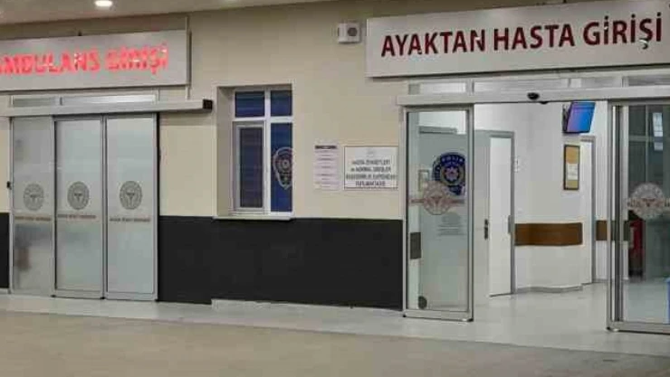 Bolu'da 5 kişi gıda zehirlenmesi şüphesiyle hastaneye kaldırıldı