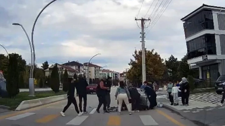 Bolu'da Bir Otomobil 4 Yaşındaki Çocuğa Çarptı