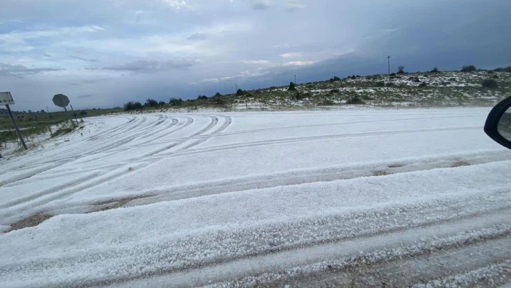 Bolu'da dolu yağışı etkili oldu