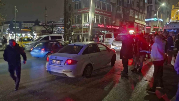 Bolu'da İki Grup Tekme Ve Yumruklarla Birbirine Girdi