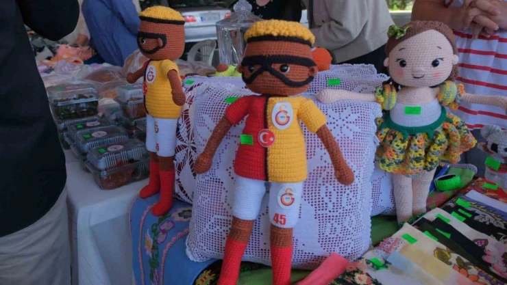 Kadınlar, Ürünleriyle Ev Ekonomisine Destek Oluyor